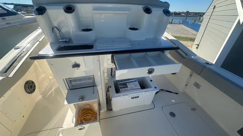 Slide: The Image of Scout 288 LXF 2026 - 22