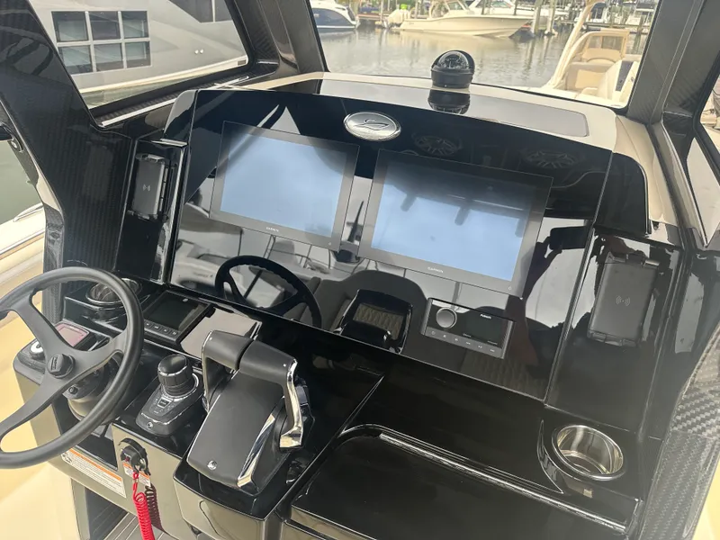 Slide: The Image of Scout 288 LXF 2026 - 24