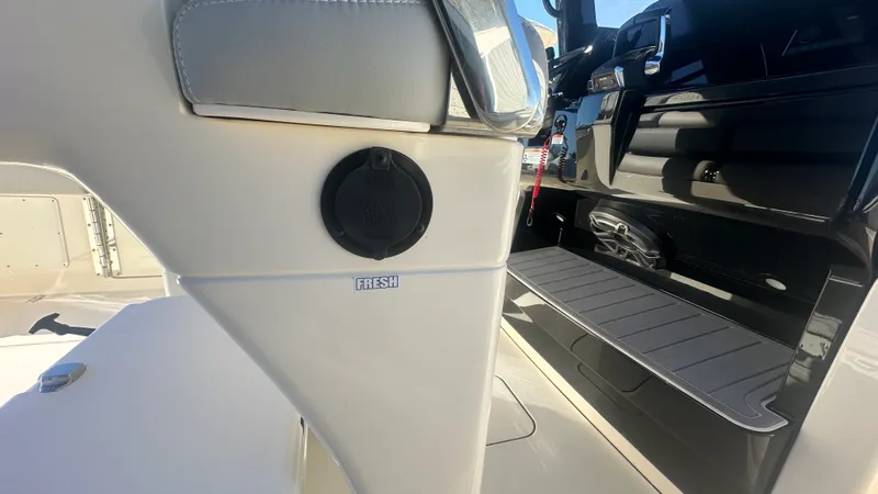 Slide: The Image of Scout 288 LXF 2026 - 32