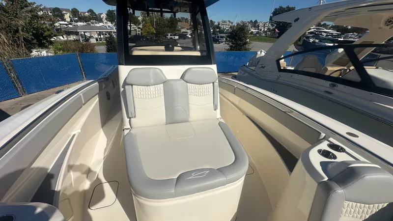 Slide: The Image of Scout 288 LXF 2026 - 37