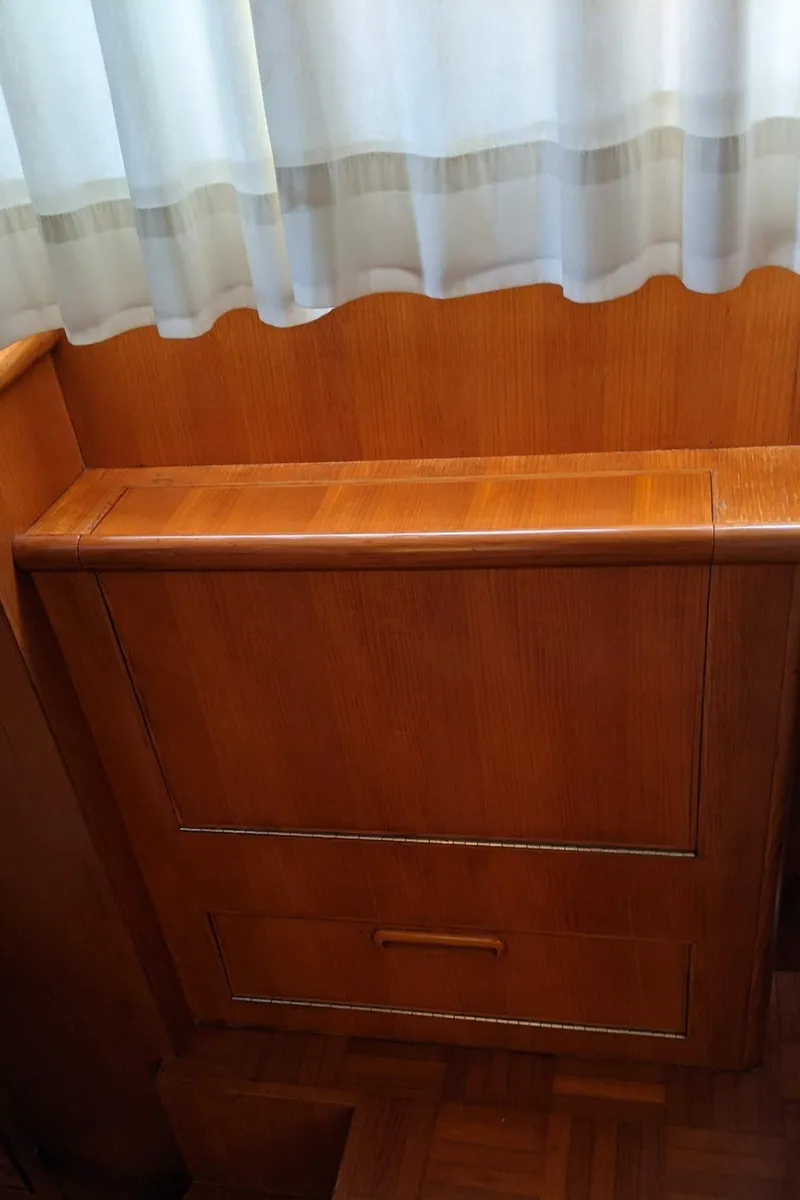 Slide: The Image of 1992 Jefferson 43 Sun Deck interior wood cabinetry. - 30