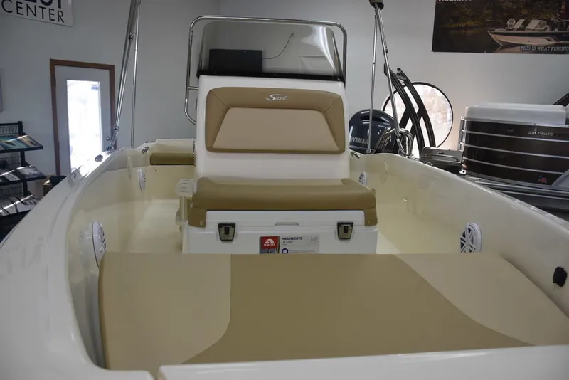 Slide: The Image of Scout 175 Sportfish 2025 - 11