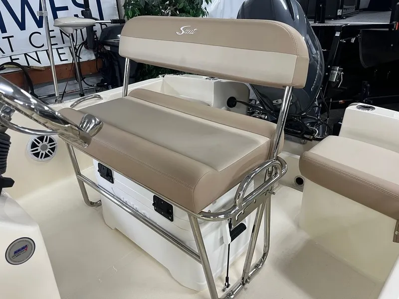 Slide: The Image of Scout 175 Sportfish 2025 - 7