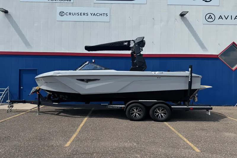 Slide: The Image of Nautique Super Air Nautique S21 2026 - 2