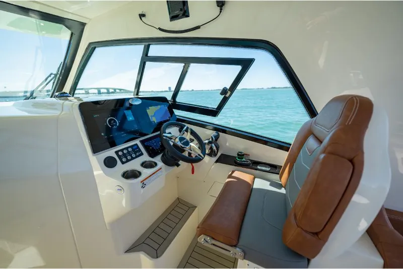 Slide: The Image of Scout 350 LXZ 2023 - 102