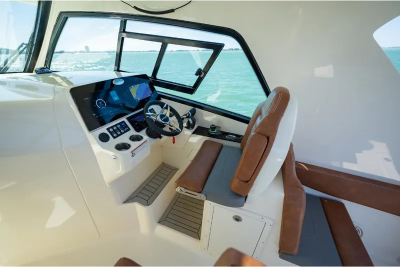 Slide: The Image of Scout 350 LXZ 2023 - 103