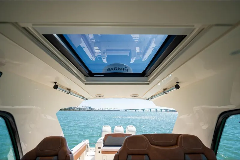 Slide: The Image of Scout 350 LXZ 2023 - 109