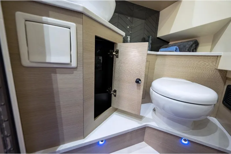 Slide: The Image of Scout 350 LXZ 2023 - 120