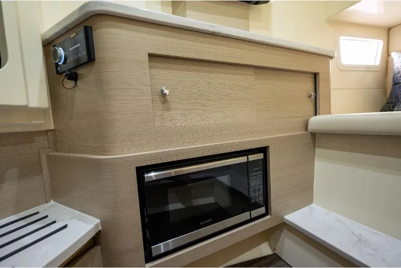 Slide: The Image of Scout 350 LXZ 2023 - 126