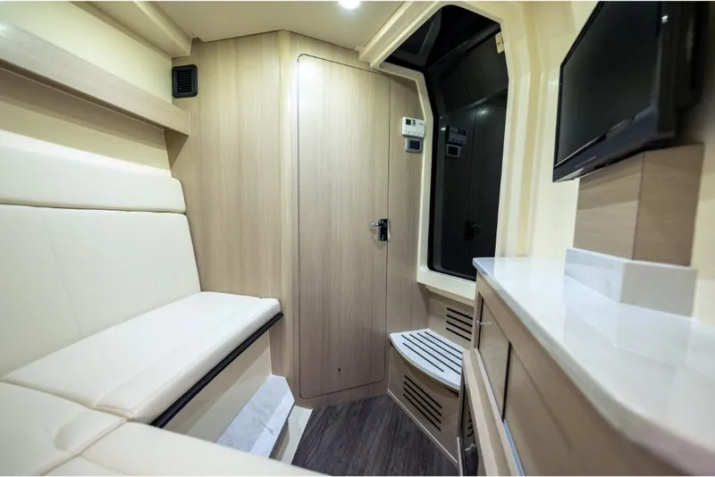 Slide: The Image of Scout 350 LXZ 2023 - 127