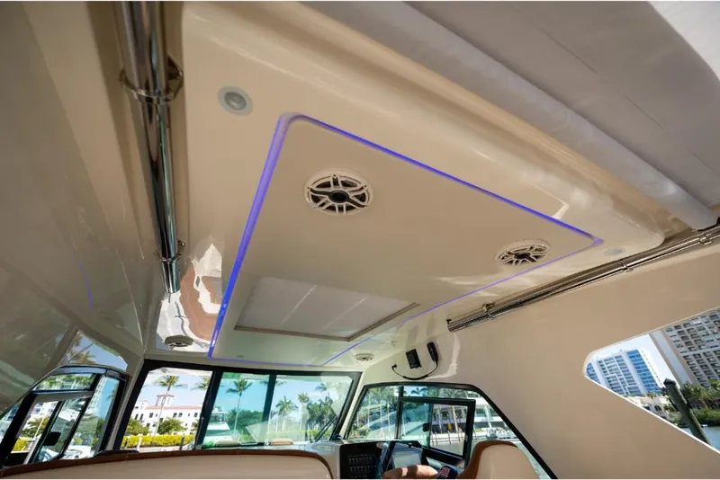 Slide: The Image of Scout 350 LXZ 2023 - 130