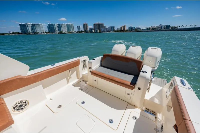 Slide: The Image of Scout 350 LXZ 2023 - 89