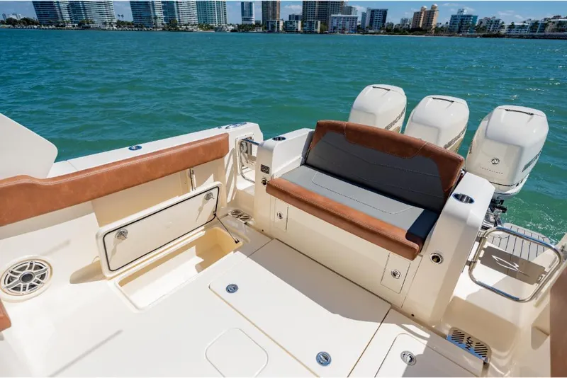 Slide: The Image of Scout 350 LXZ 2023 - 90