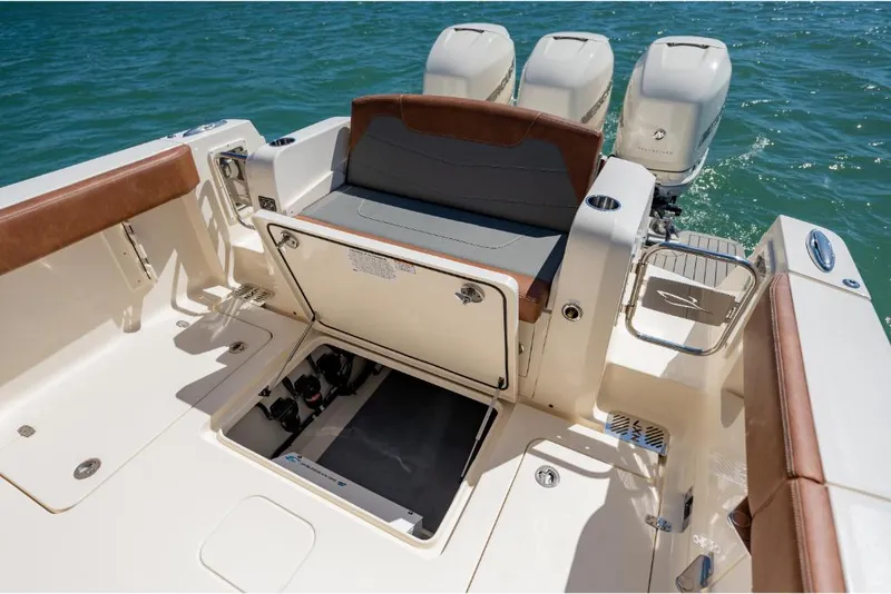 Slide: The Image of Scout 350 LXZ 2023 - 91