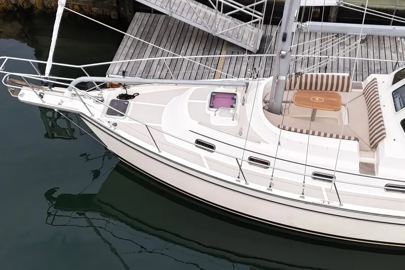 Slide: The Image of Island Packet SP Cruiser 2008 - 11