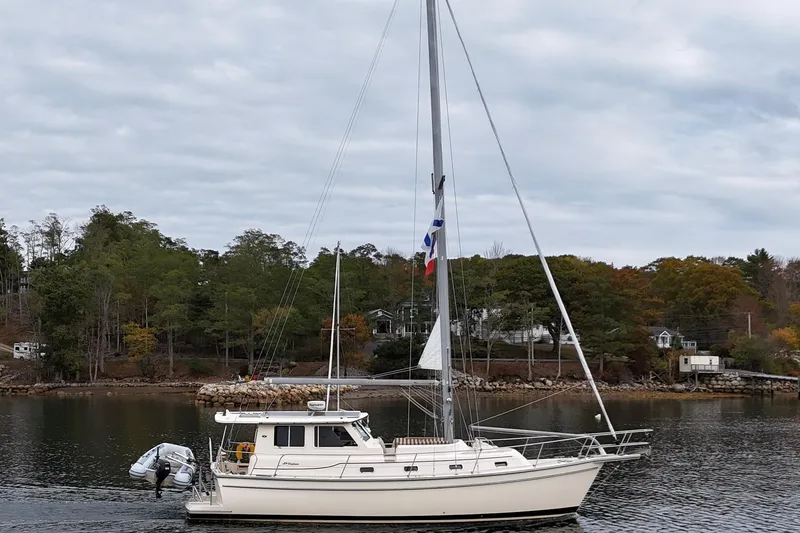 Slide: The Image of Island Packet SP Cruiser 2008 - 18