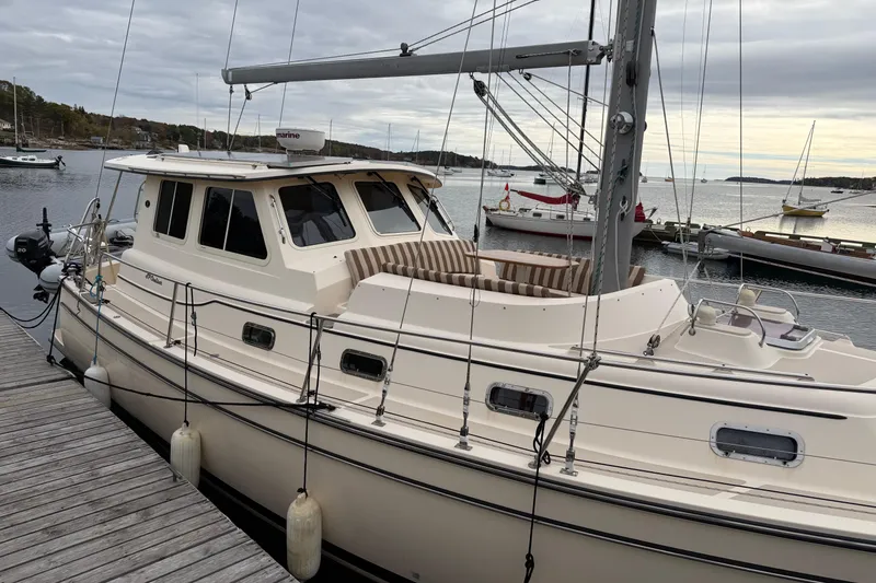 Slide: The Image of Island Packet SP Cruiser 2008 - 25