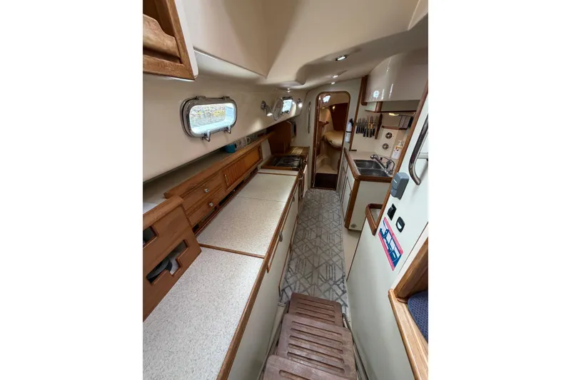 Slide: The Image of Island Packet SP Cruiser 2008 - 80