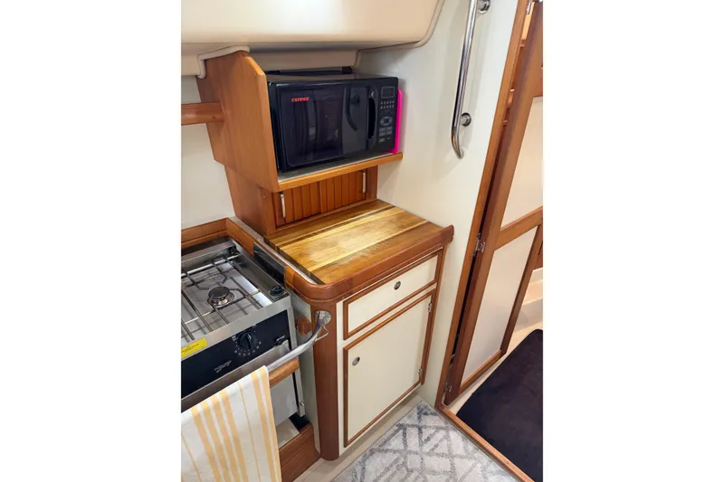 Slide: The Image of Island Packet SP Cruiser 2008 - 98