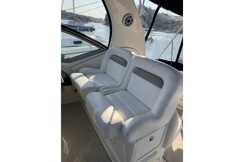 Slide: The Image of Sea Ray Sundancer 320 2004 - 15