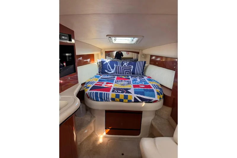 Slide: The Image of Sea Ray Sundancer 320 2004 - 19