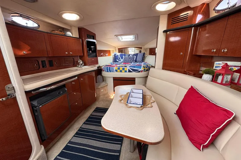Slide: The Image of Sea Ray Sundancer 320 2004 - 24