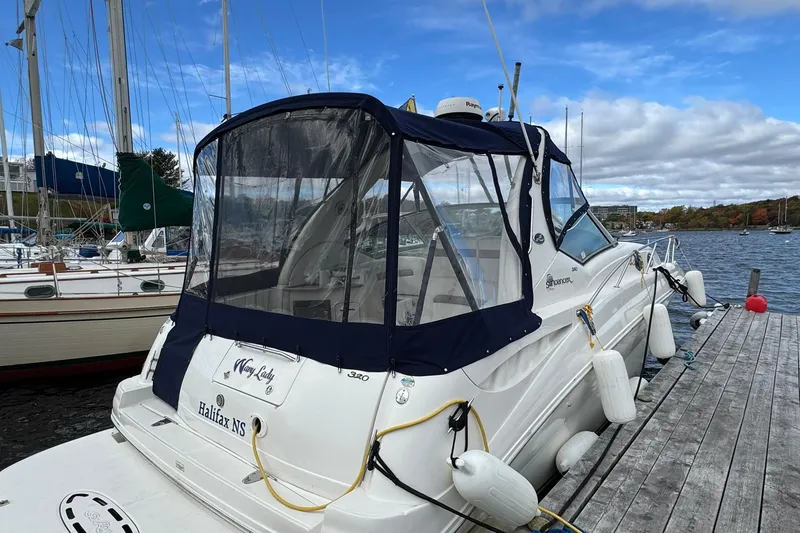 Slide: The Image of Sea Ray Sundancer 320 2004 - 27
