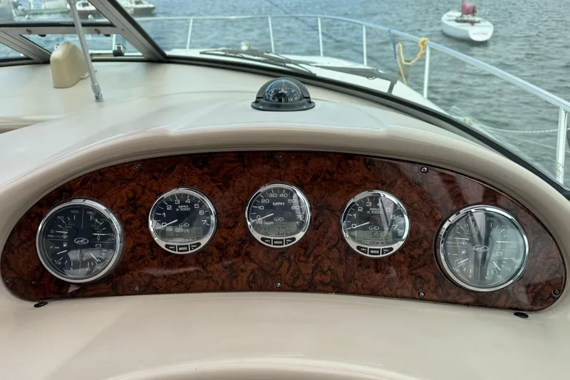 Slide: The Image of Sea Ray Sundancer 320 2004 - 33