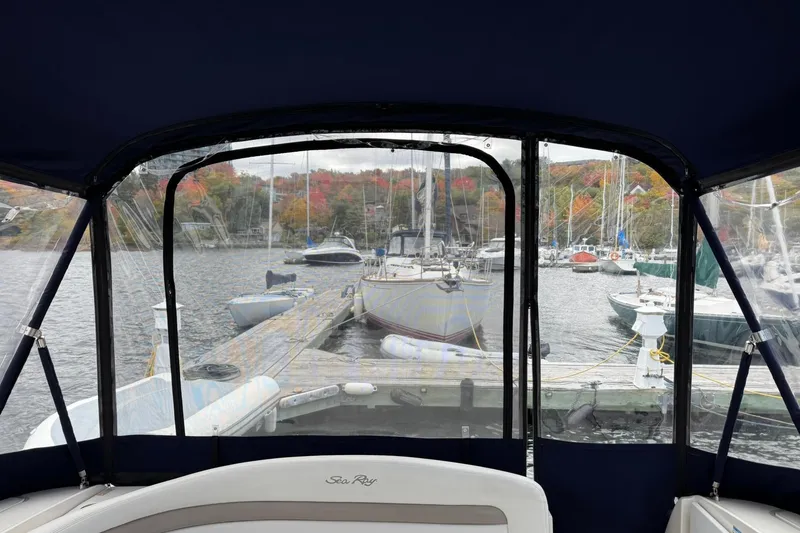 Slide: The Image of Sea Ray Sundancer 320 2004 - 39