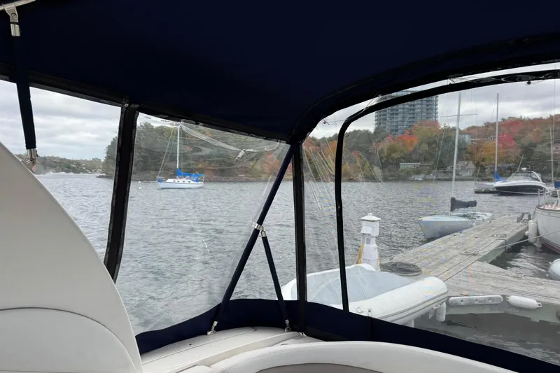 Slide: The Image of Sea Ray Sundancer 320 2004 - 40