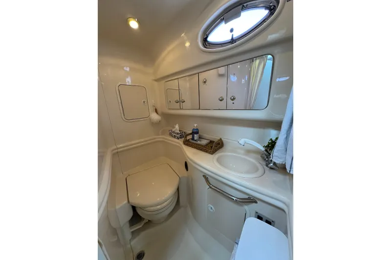 Slide: The Image of Sea Ray Sundancer 320 2004 - 43
