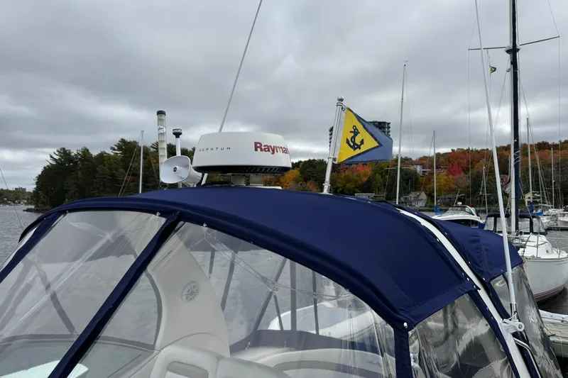 Slide: The Image of Sea Ray Sundancer 320 2004 - 48
