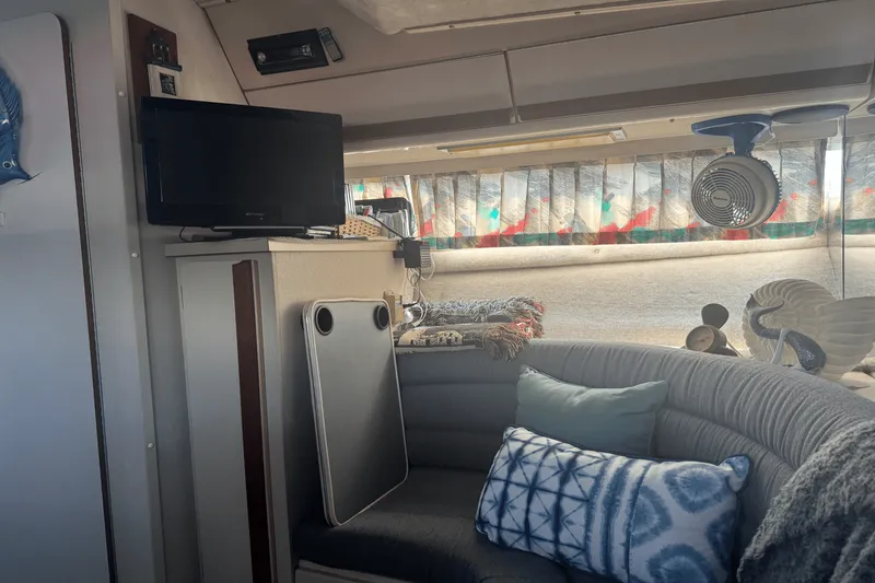 Slide: The Image of Carver 27 SANTEGO 1989 - 18