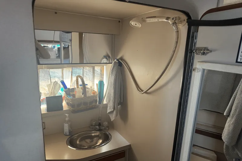 Slide: The Image of Carver 27 SANTEGO 1989 - 21