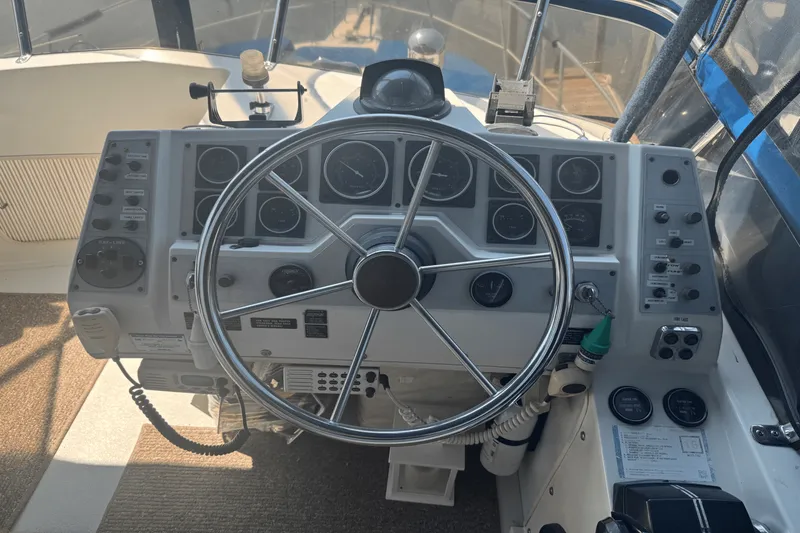 Slide: The Image of Carver 27 SANTEGO 1989 - 7