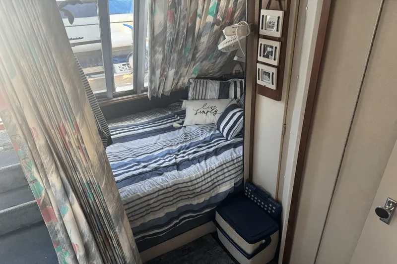 Slide: The Image of Carver Yachts 27 SANTEGO 1989 - 9