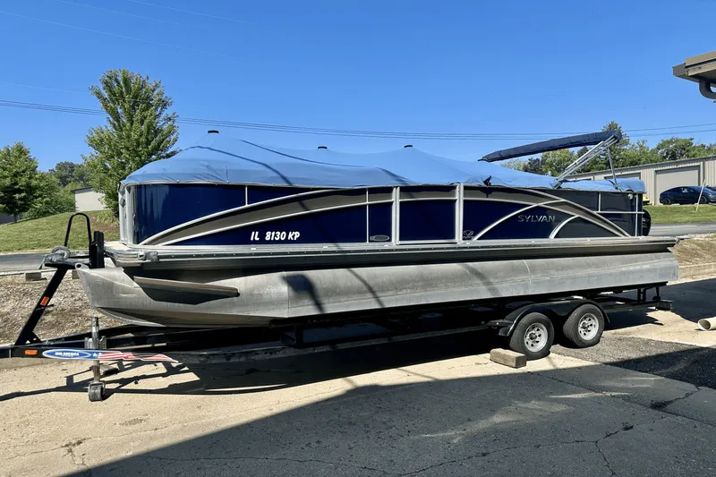 Slide: The Image of Sylvan 8523 MANDALAY CRS 2013 - 0