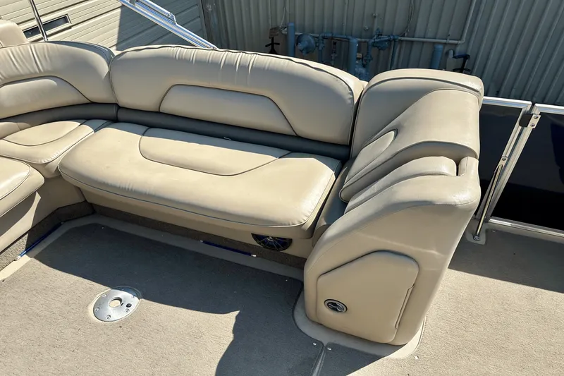 Slide: The Image of Sylvan 8523 MANDALAY CRS 2013 - 11