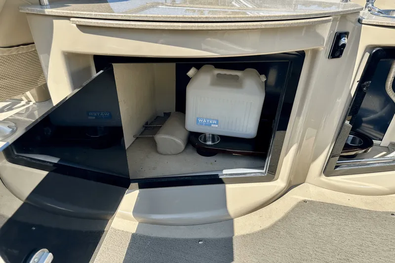 Slide: The Image of Sylvan 8523 MANDALAY CRS 2013 - 12