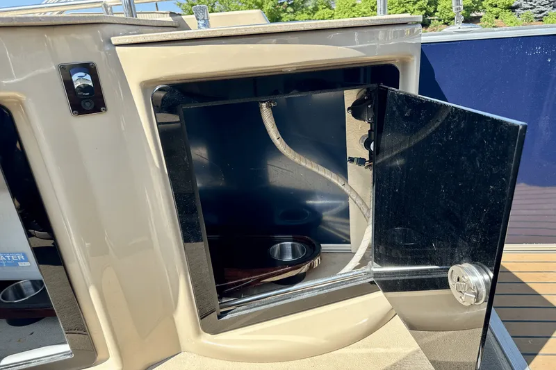 Slide: The Image of Sylvan 8523 MANDALAY CRS 2013 - 13