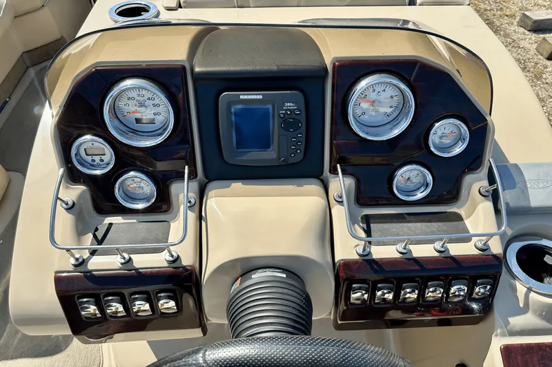 Slide: The Image of Sylvan 8523 MANDALAY CRS 2013 - 18