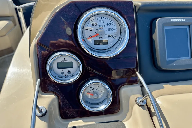 Slide: The Image of Sylvan 8523 MANDALAY CRS 2013 - 19