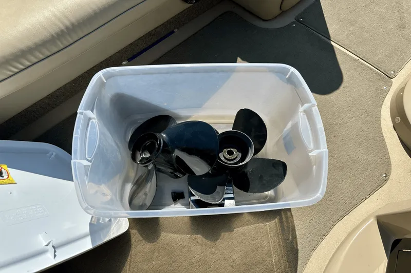 Slide: The Image of Sylvan 8523 MANDALAY CRS 2013 - 35