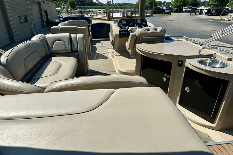 Slide: The Image of Sylvan 8523 MANDALAY CRS 2013 - 6