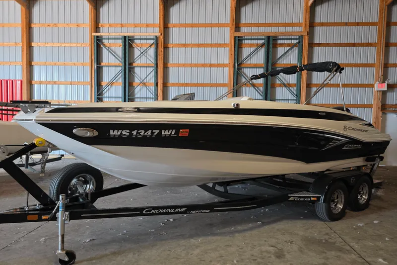 The Image of Crownline Boats E 205 XS 2021 - 0