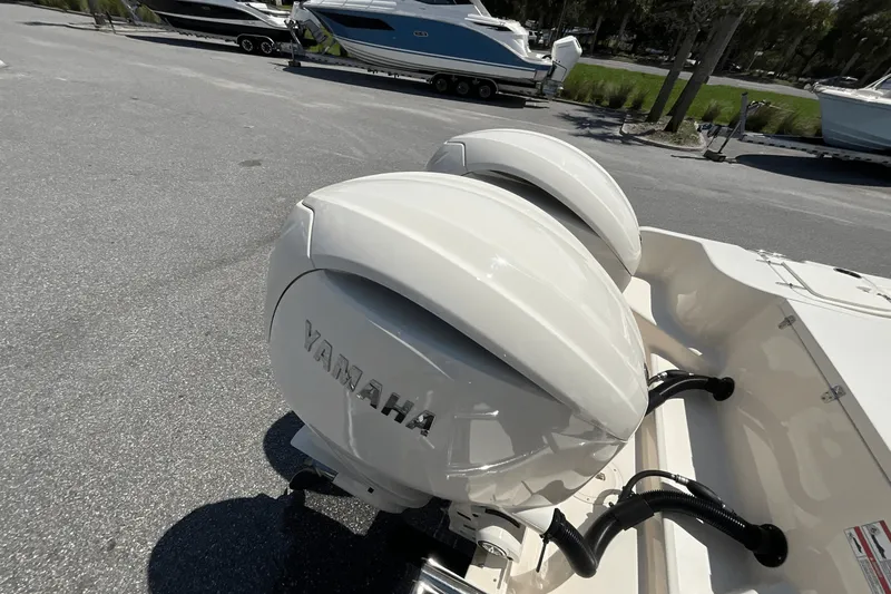 Slide: The Image of Grady-White Fisherman 257 2026 - 18