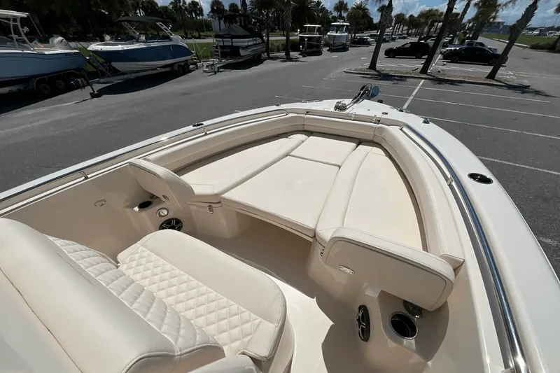 Slide: The Image of Grady-White Fisherman 257 2026 - 31