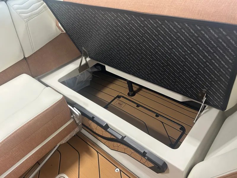 Slide: The Image of Nautique G23 2026 - 10