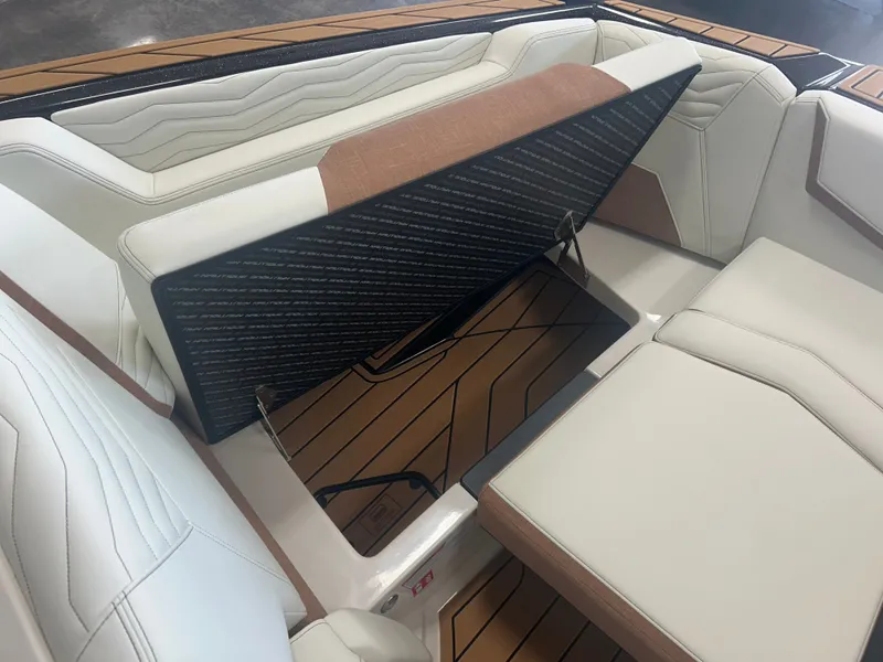 Slide: The Image of Nautique G23 2026 - 19