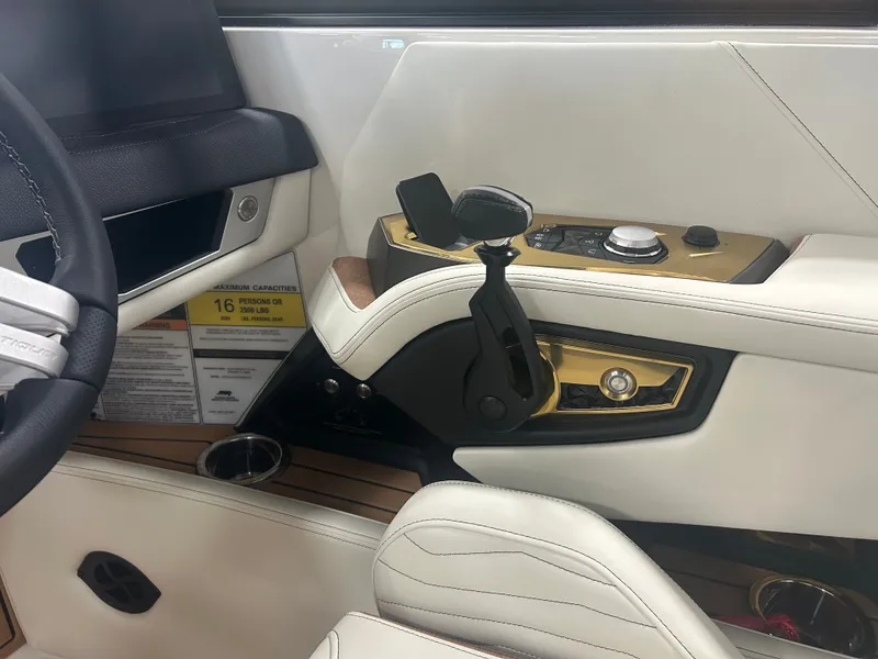 Slide: The Image of Nautique G23 2026 - 16